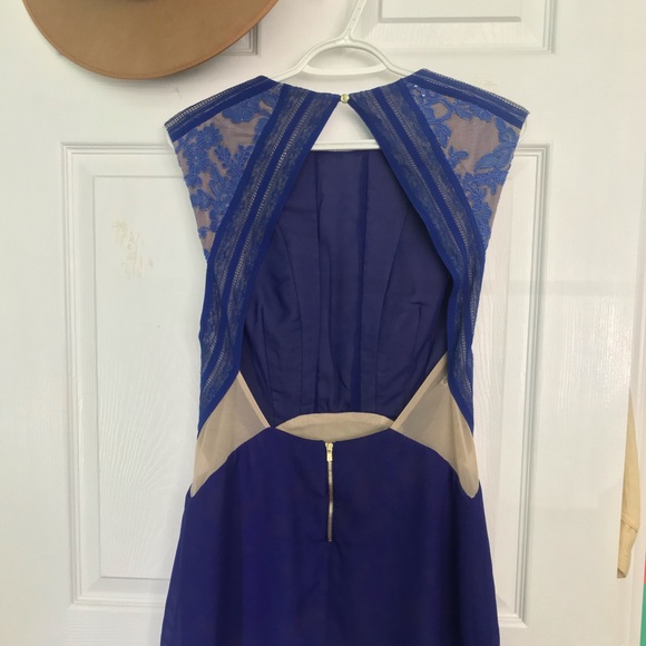 Three Floor dress - Picture 2 of 3